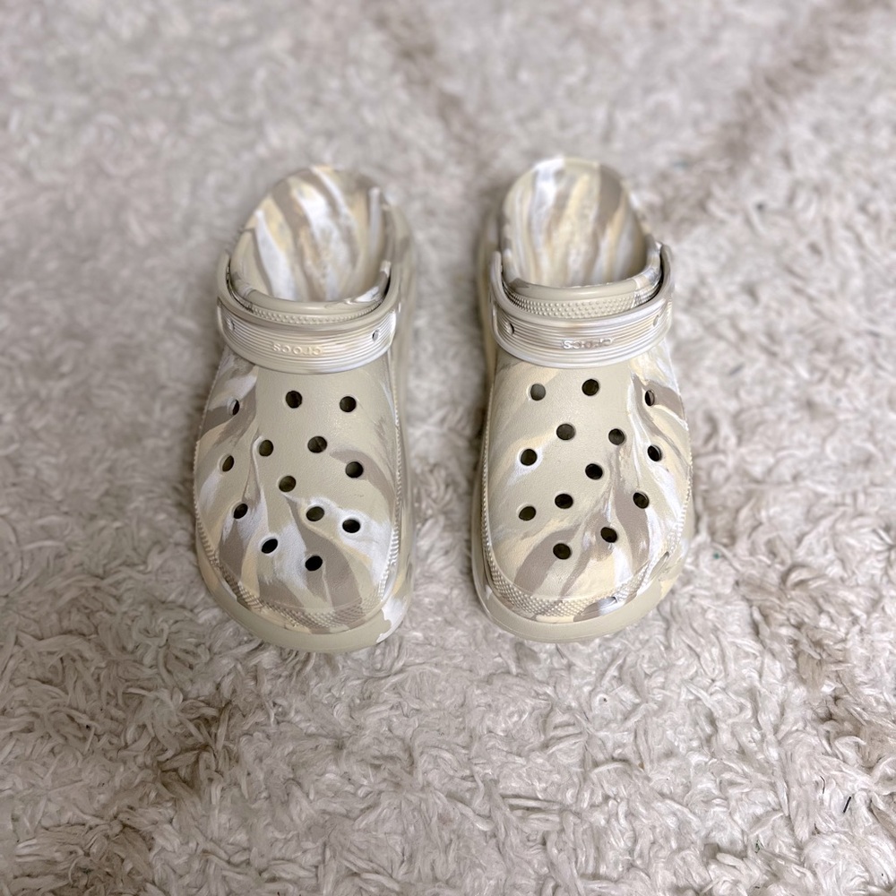 Marble Platform Crocs - Picture 2 of 7